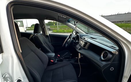 Toyota RAV4, 2013 год, 1 650 000 рублей, 14 фотография