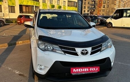 Toyota RAV4, 2013 год, 1 650 000 рублей, 6 фотография