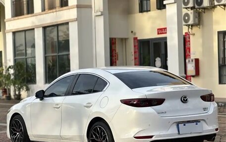 Mazda 3, 2021 год, 1 250 000 рублей, 3 фотография
