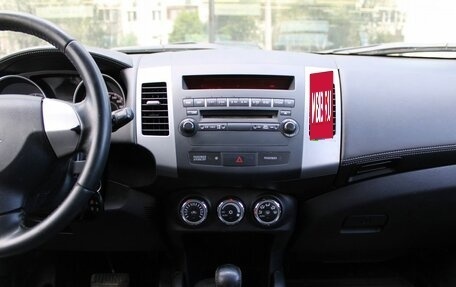 Mitsubishi Outlander III рестайлинг 3, 2011 год, 1 320 000 рублей, 12 фотография
