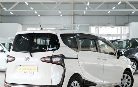 Toyota Sienta II, 2017 год, 1 549 000 рублей, 7 фотография