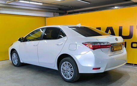 Toyota Corolla, 2018 год, 1 399 000 рублей, 7 фотография