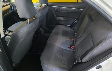 Toyota Corolla, 2018 год, 1 399 000 рублей, 10 фотография