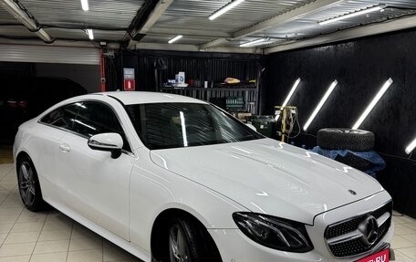 Mercedes-Benz E-Класс, 2018 год, 3 890 000 рублей, 1 фотография