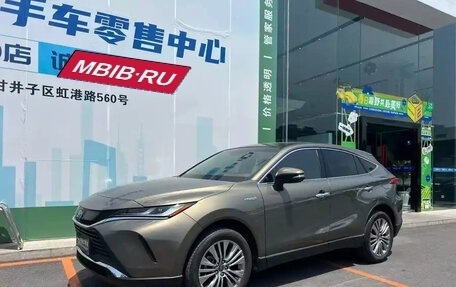 Toyota Harrier, 2022 год, 4 300 000 рублей, 1 фотография