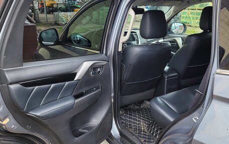 Mitsubishi Pajero Sport III рестайлинг, 2017 год, 2 150 000 рублей, 15 фотография