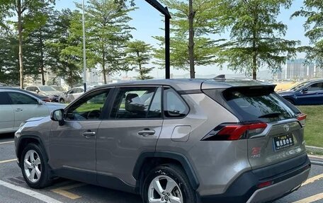 Toyota RAV4, 2020 год, 2 020 000 рублей, 7 фотография