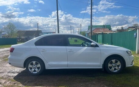 Volkswagen Jetta VI, 2015 год, 850 000 рублей, 3 фотография