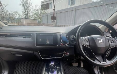 Honda Vezel, 2014 год, 1 350 000 рублей, 9 фотография