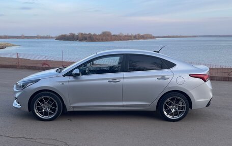 Hyundai Solaris II рестайлинг, 2019 год, 1 520 000 рублей, 4 фотография