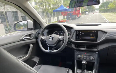 Volkswagen T-Cross I, 2021 год, 1 410 000 рублей, 16 фотография