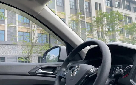 Volkswagen T-Cross I, 2021 год, 1 410 000 рублей, 12 фотография