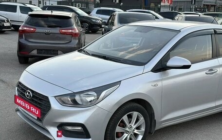 Hyundai Solaris II рестайлинг, 2018 год, 1 299 000 рублей, 6 фотография