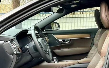 Volvo S90 II рестайлинг, 2021 год, 4 100 000 рублей, 4 фотография