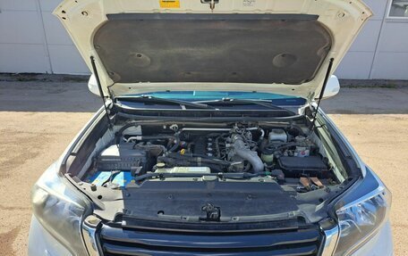 Toyota Land Cruiser Prado 150 рестайлинг 2, 2012 год, 2 650 000 рублей, 9 фотография