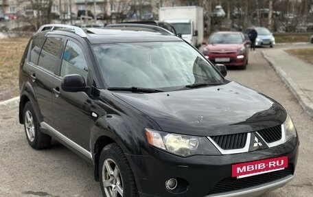 Mitsubishi Outlander III рестайлинг 3, 2008 год, 760 000 рублей, 3 фотография