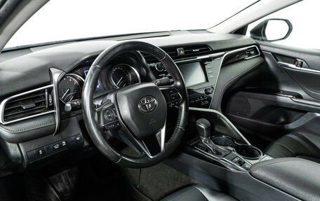 Toyota Camry, 2020 год, 2 429 700 рублей, 11 фотография