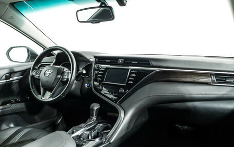 Toyota Camry, 2020 год, 2 429 700 рублей, 9 фотография