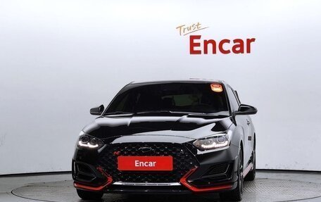 Hyundai Veloster II, 2021 год, 2 400 000 рублей, 2 фотография