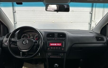 Volkswagen Polo VI (EU Market), 2015 год, 1 199 000 рублей, 10 фотография
