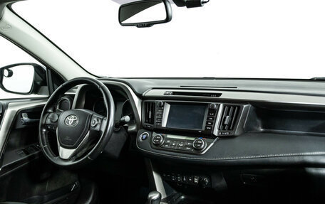 Toyota RAV4, 2018 год, 2 424 510 рублей, 9 фотография