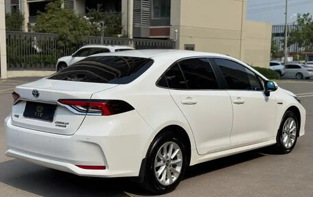 Toyota Corolla, 2021 год, 1 625 000 рублей, 4 фотография
