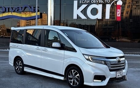 Honda Stepwgn IV, 2020 год, 2 950 000 рублей, 2 фотография