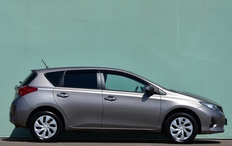 Toyota Auris II, 2013 год, 1 330 000 рублей, 6 фотография