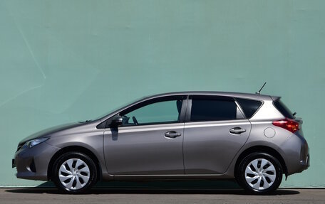 Toyota Auris II, 2013 год, 1 330 000 рублей, 2 фотография
