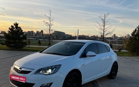 Opel Astra J, 2012 год, 950 000 рублей, 4 фотография