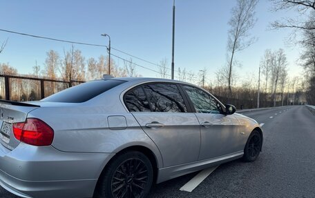 BMW 3 серия, 2011 год, 1 050 000 рублей, 5 фотография
