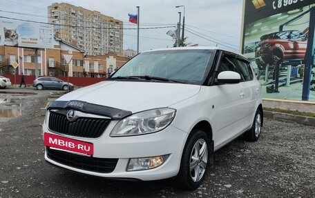 Skoda Fabia II, 2014 год, 860 000 рублей, 3 фотография