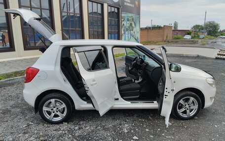 Skoda Fabia II, 2014 год, 860 000 рублей, 11 фотография