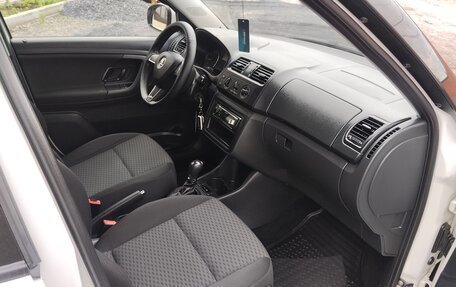 Skoda Fabia II, 2014 год, 860 000 рублей, 17 фотография