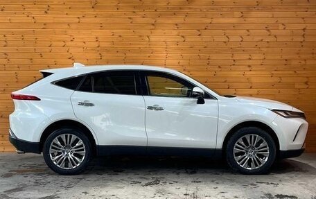 Toyota Harrier, 2021 год, 2 910 334 рублей, 4 фотография