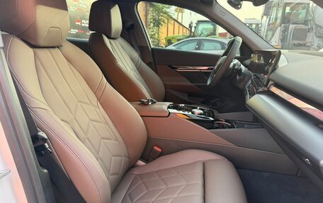 BMW 5 серия, 2025 год, 7 384 000 рублей, 12 фотография