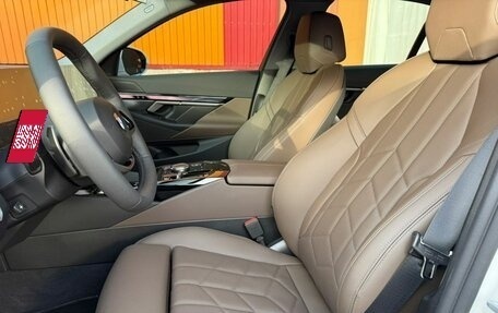 BMW 5 серия, 2025 год, 7 384 000 рублей, 10 фотография