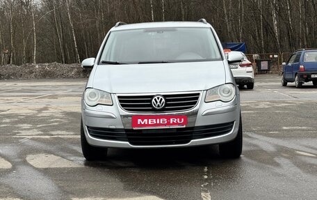 Volkswagen Touran III, 2007 год, 535 000 рублей, 3 фотография