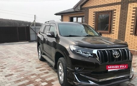 Toyota Land Cruiser Prado 150 рестайлинг 2, 2020 год, 5 550 000 рублей, 3 фотография