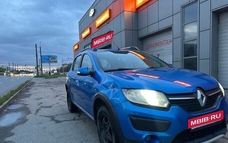 Renault Sandero II рестайлинг, 2017 год, 699 999 рублей, 2 фотография