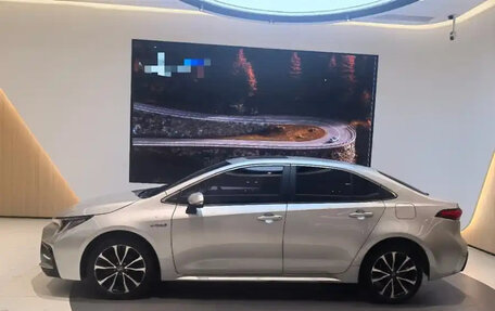 Toyota Corolla, 2021 год, 1 755 000 рублей, 4 фотография