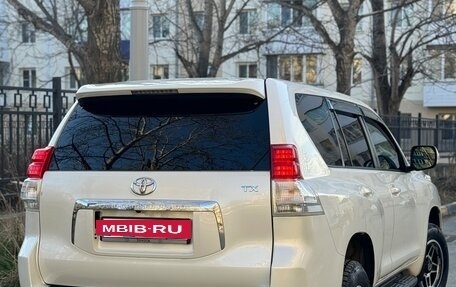 Toyota Land Cruiser Prado 150 рестайлинг 2, 2010 год, 2 800 000 рублей, 3 фотография