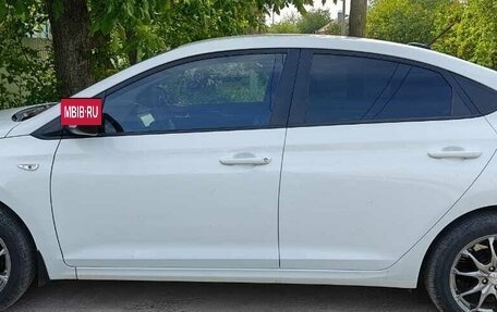 Hyundai Solaris II рестайлинг, 2019 год, 1 380 000 рублей, 4 фотография