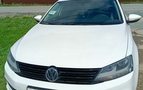 Volkswagen Jetta VI, 2015 год, 1 350 000 рублей, 2 фотография