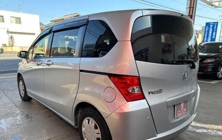 Honda Freed I, 2011 год, 998 000 рублей, 10 фотография