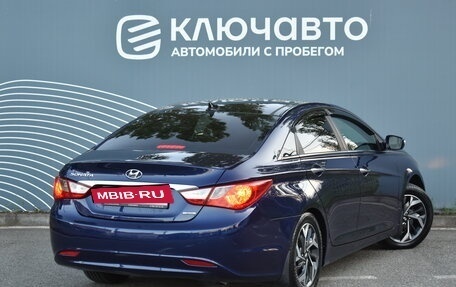 Hyundai Sonata VI, 2011 год, 1 150 000 рублей, 2 фотография