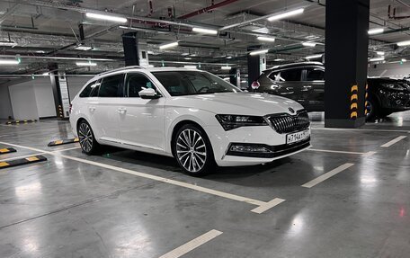 Skoda Superb III рестайлинг, 2020 год, 4 500 000 рублей, 4 фотография