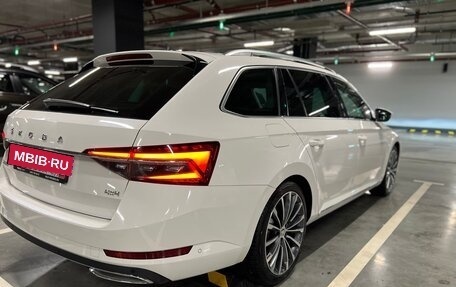 Skoda Superb III рестайлинг, 2020 год, 4 500 000 рублей, 5 фотография