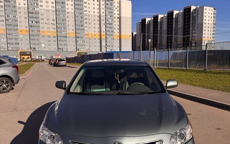 Toyota Camry, 2008 год, 850 000 рублей, 2 фотография