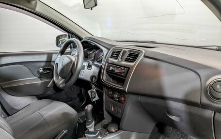 Renault Logan II, 2014 год, 760 000 рублей, 11 фотография